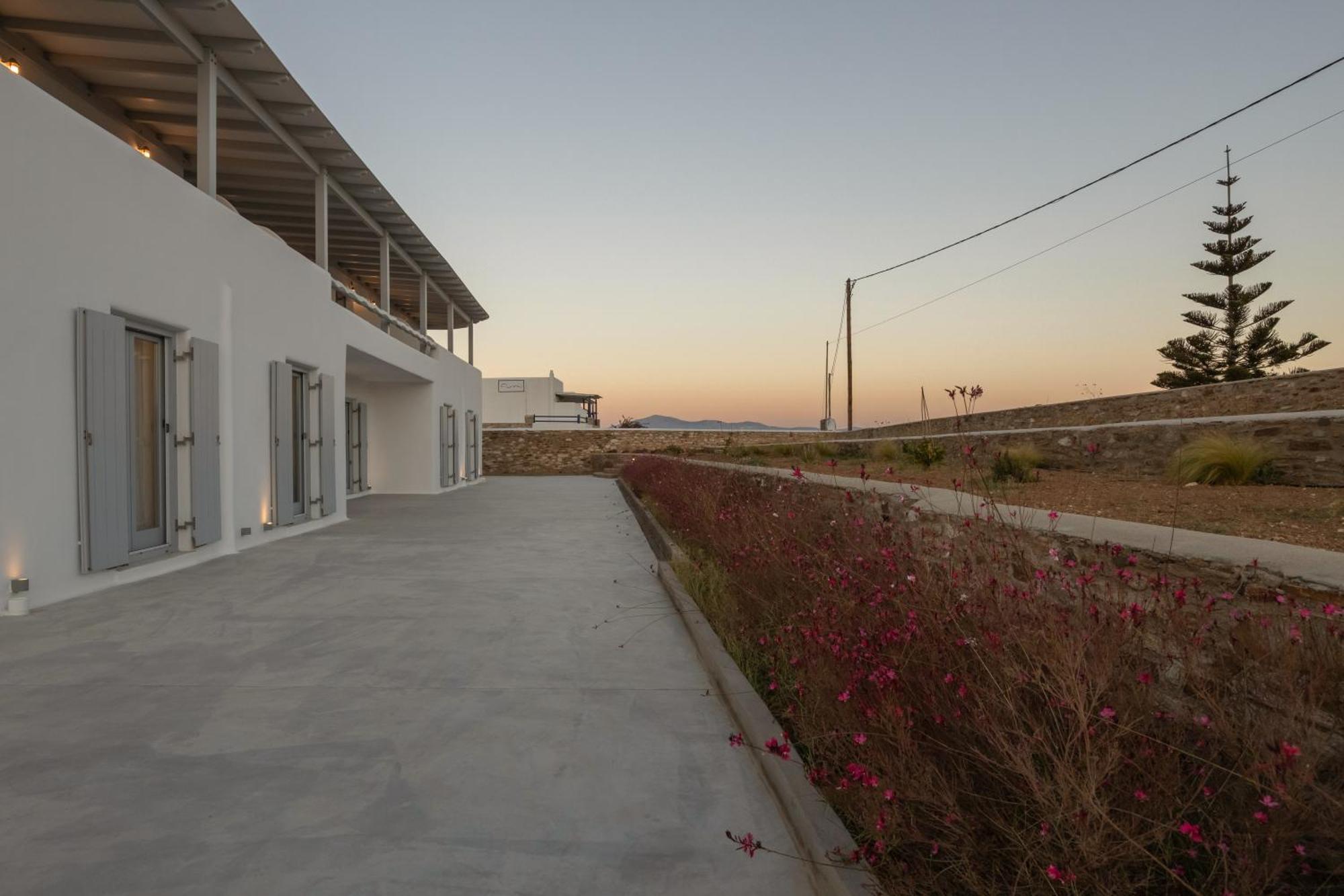 Paros Melodia Apartments Логарас Экстерьер фото